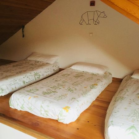 Albergue Familiar De Pintueles Pilona ภายนอก รูปภาพ