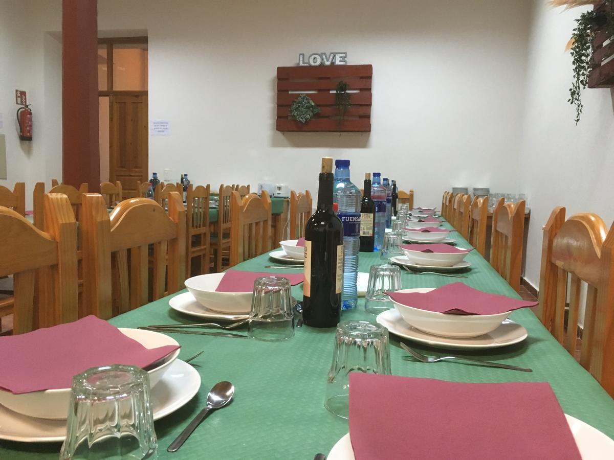 Albergue Familiar De Pintueles Pilona ภายนอก รูปภาพ