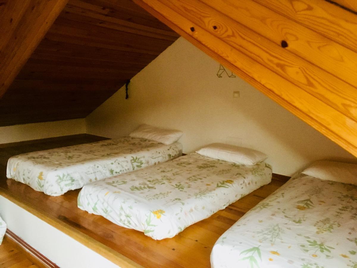 Albergue Familiar De Pintueles Pilona ภายนอก รูปภาพ