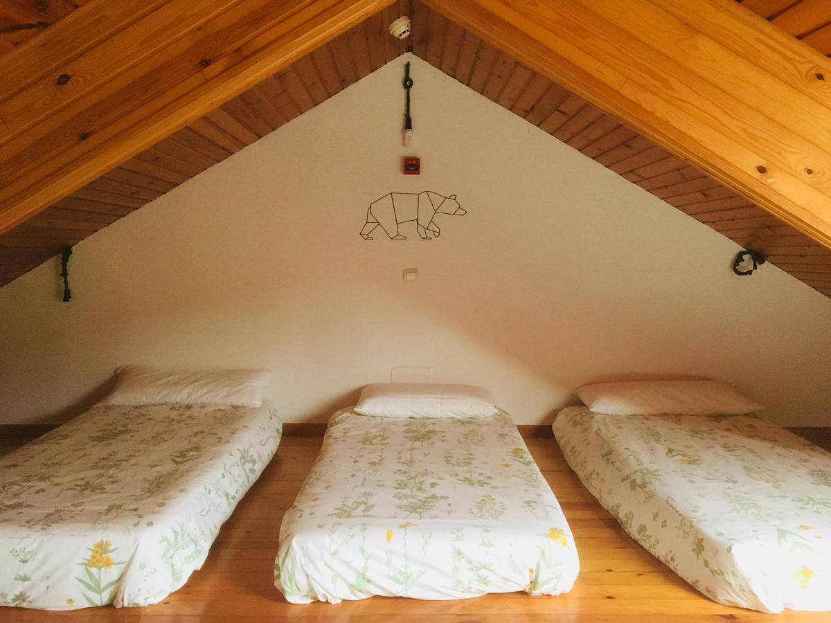 Albergue Familiar De Pintueles Pilona ภายนอก รูปภาพ